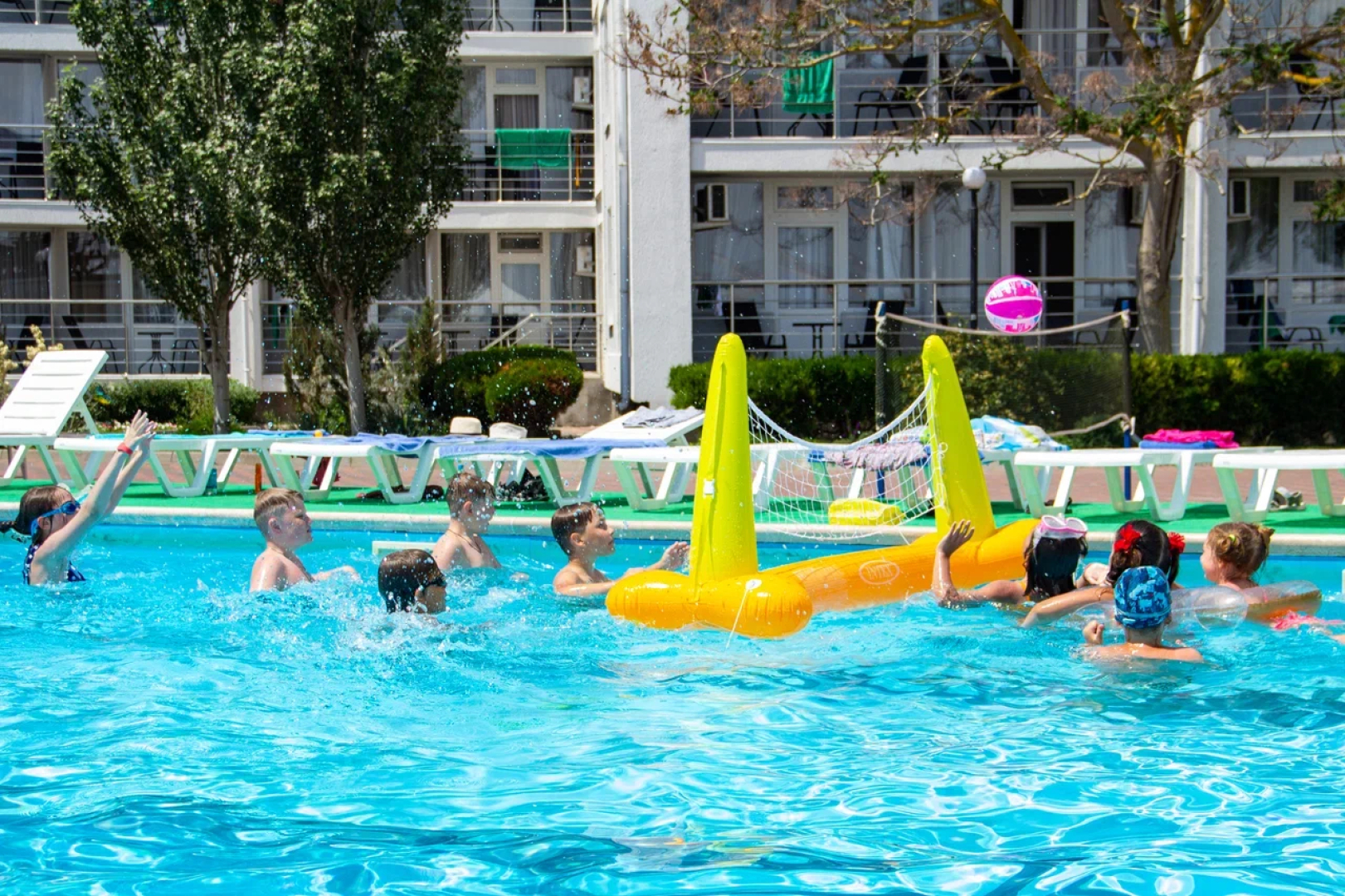 Zolotoj bereg(Evpatorija)