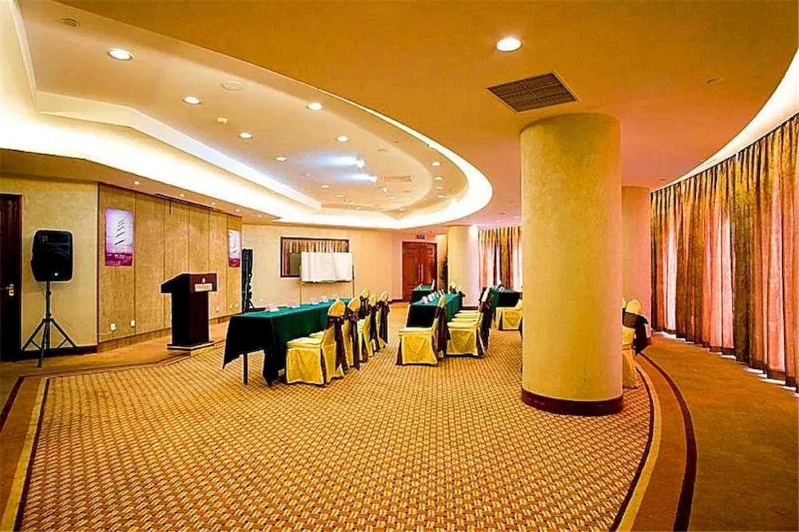 Atour Hotel Yinchuan Drum Tower