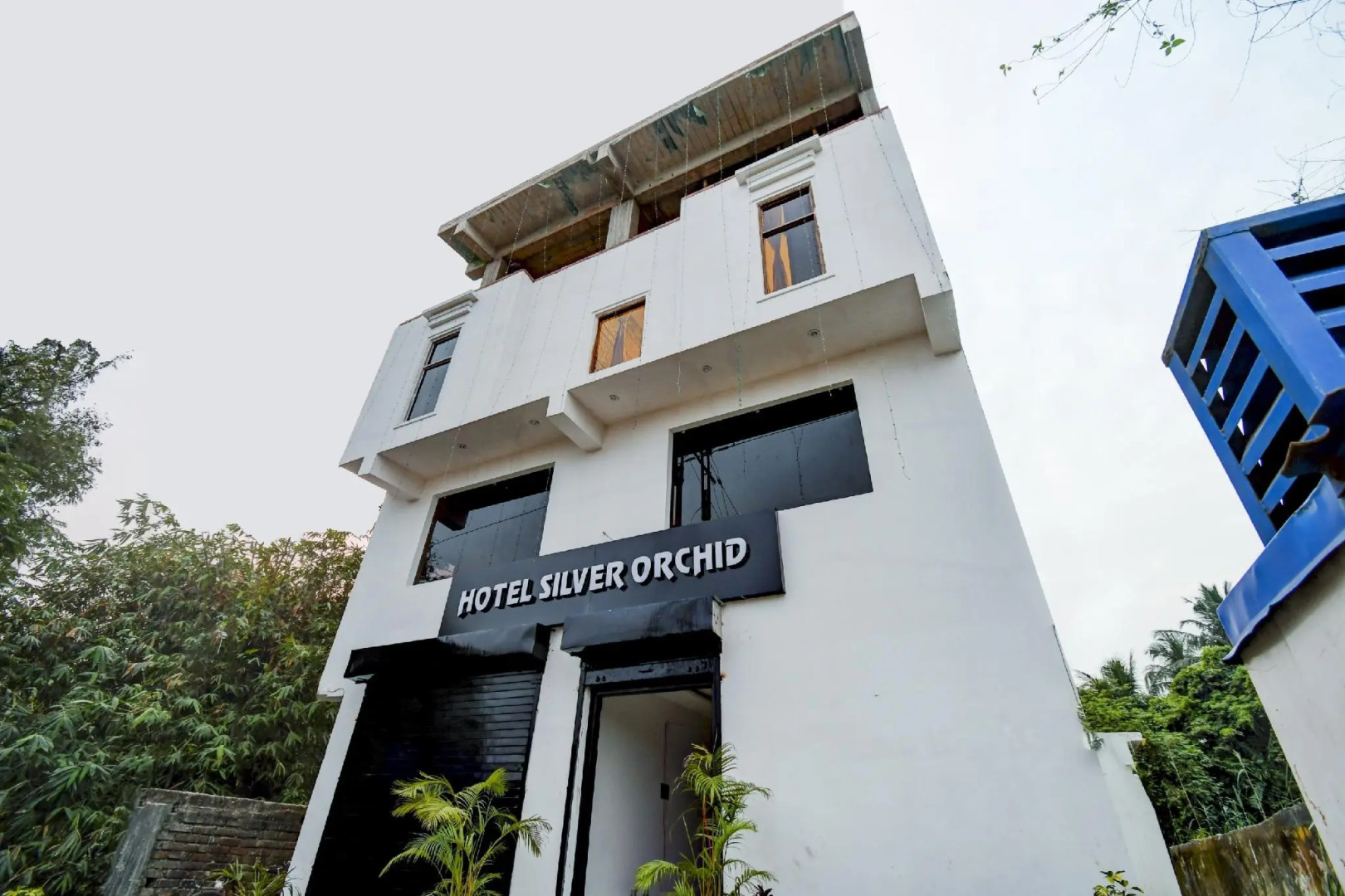 OYO Flagship 81894 Silver Orchid