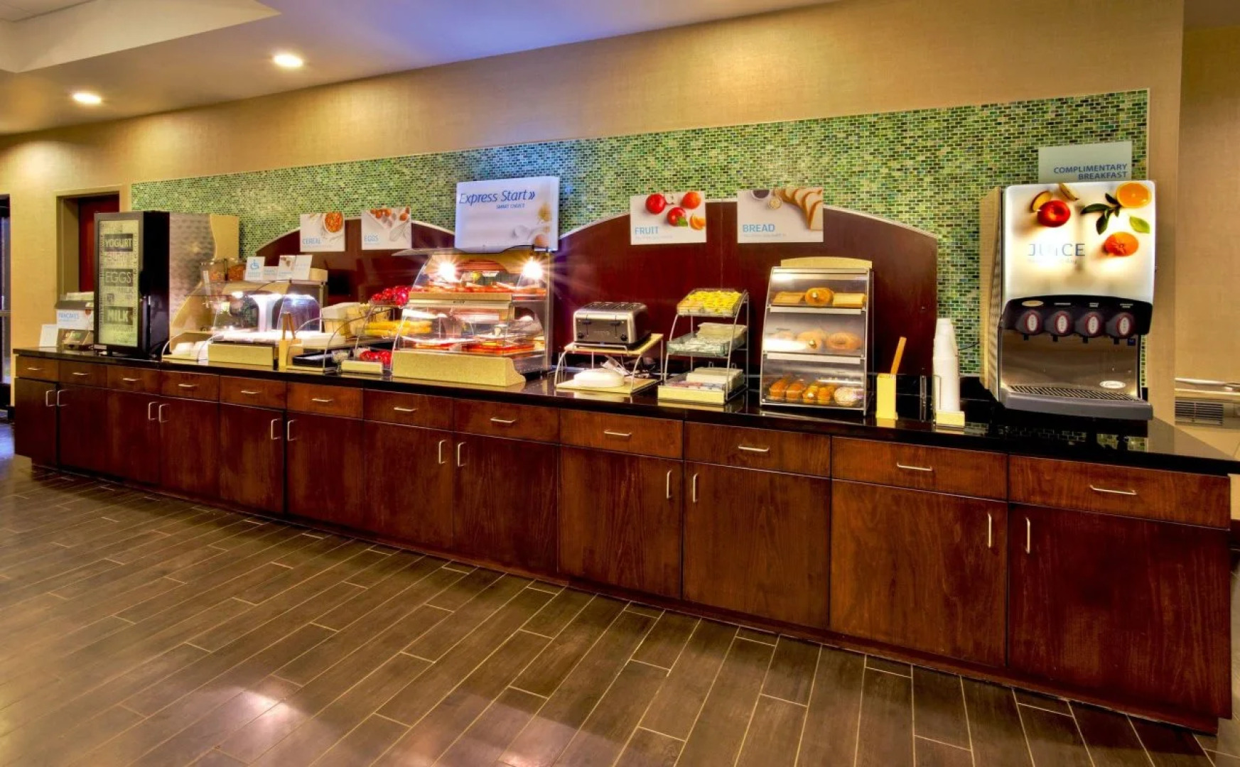 Holiday Inn Express & Suites Oak Ridge by IHG