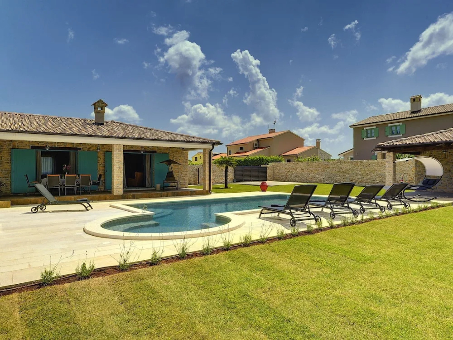 Lovely Holiday Home With Private Pool