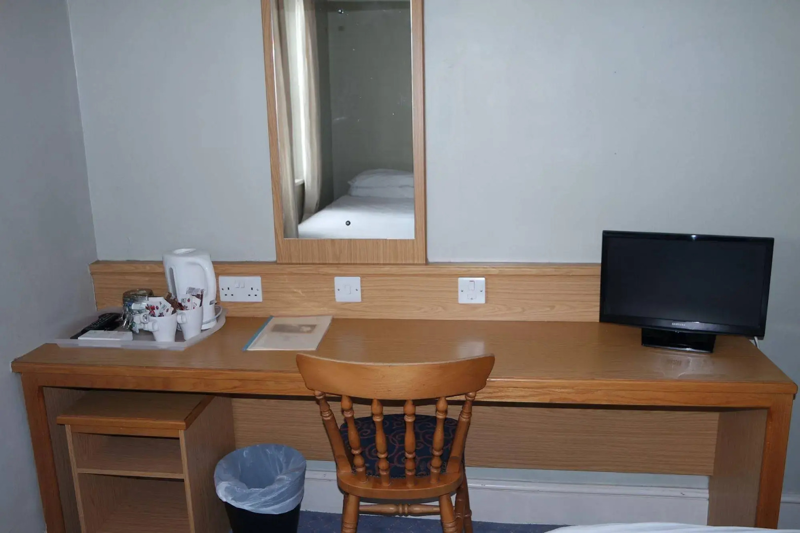 Royal Hotel, Bar & Grill