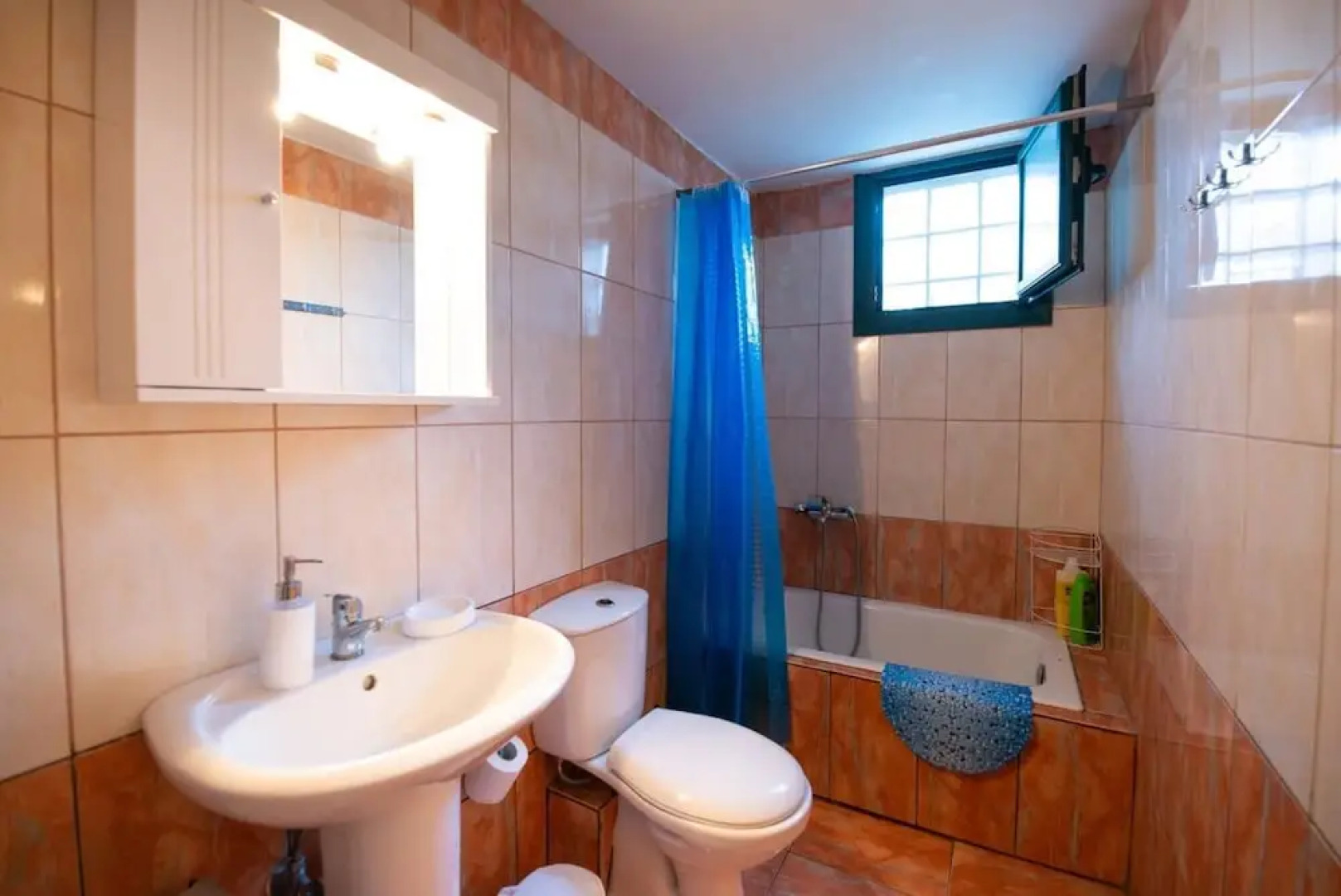 Peroulakis Traditional House