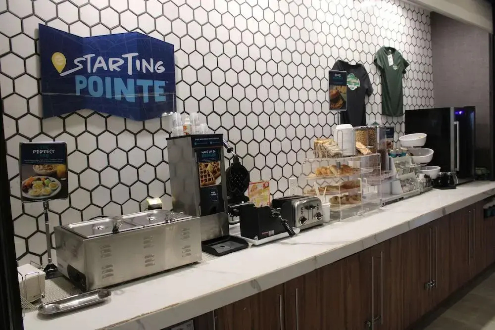 Clarion Pointe Marshall