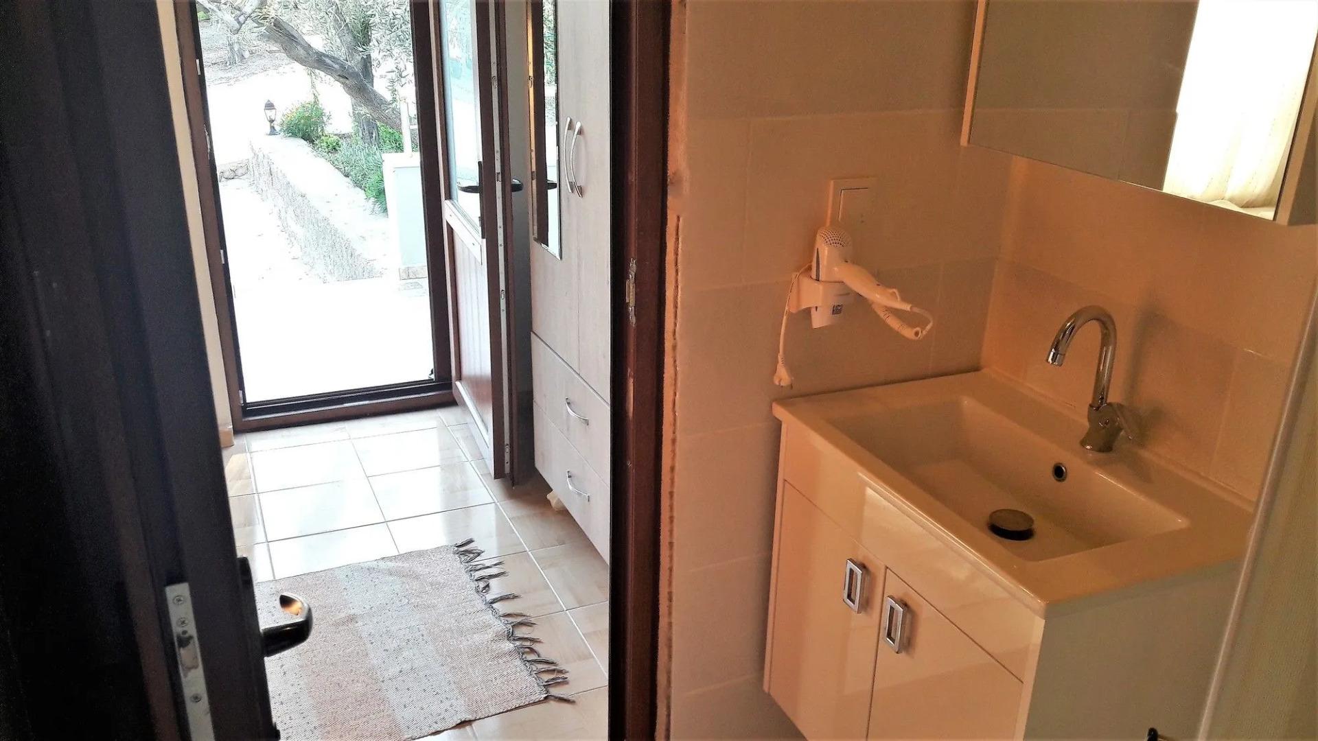 Assos Nazan Motel Restoran Beach