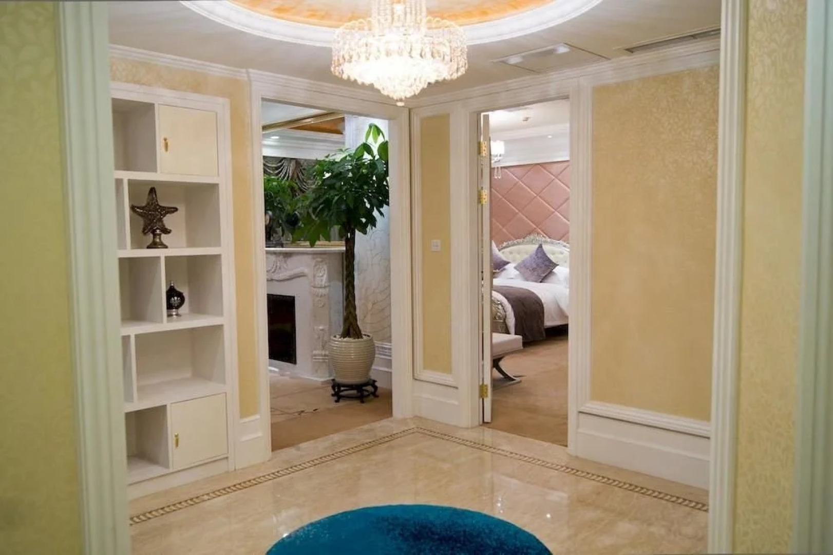 Pacific International Hotel