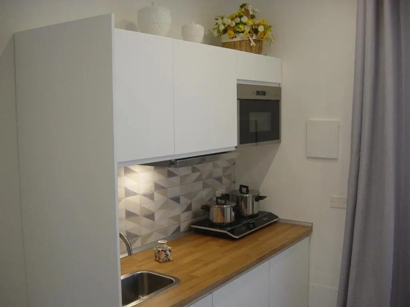 kissunderthemoonapartments