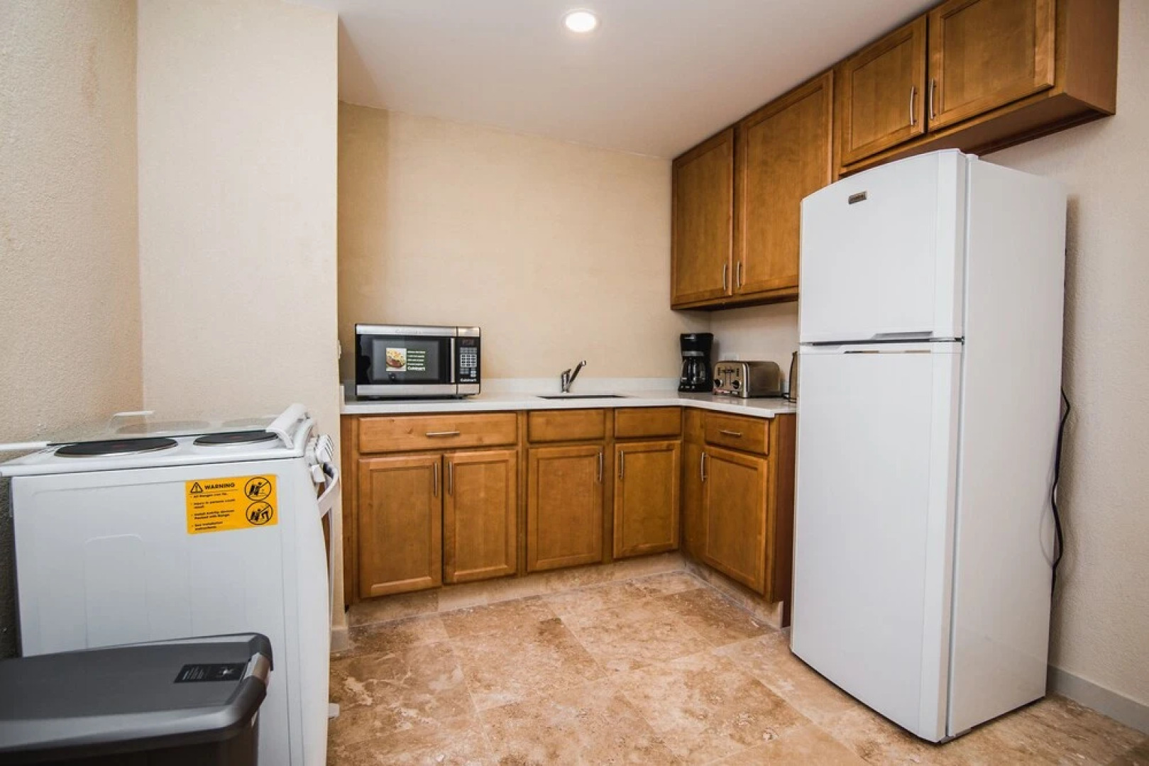 Lighthouse Look Apartments