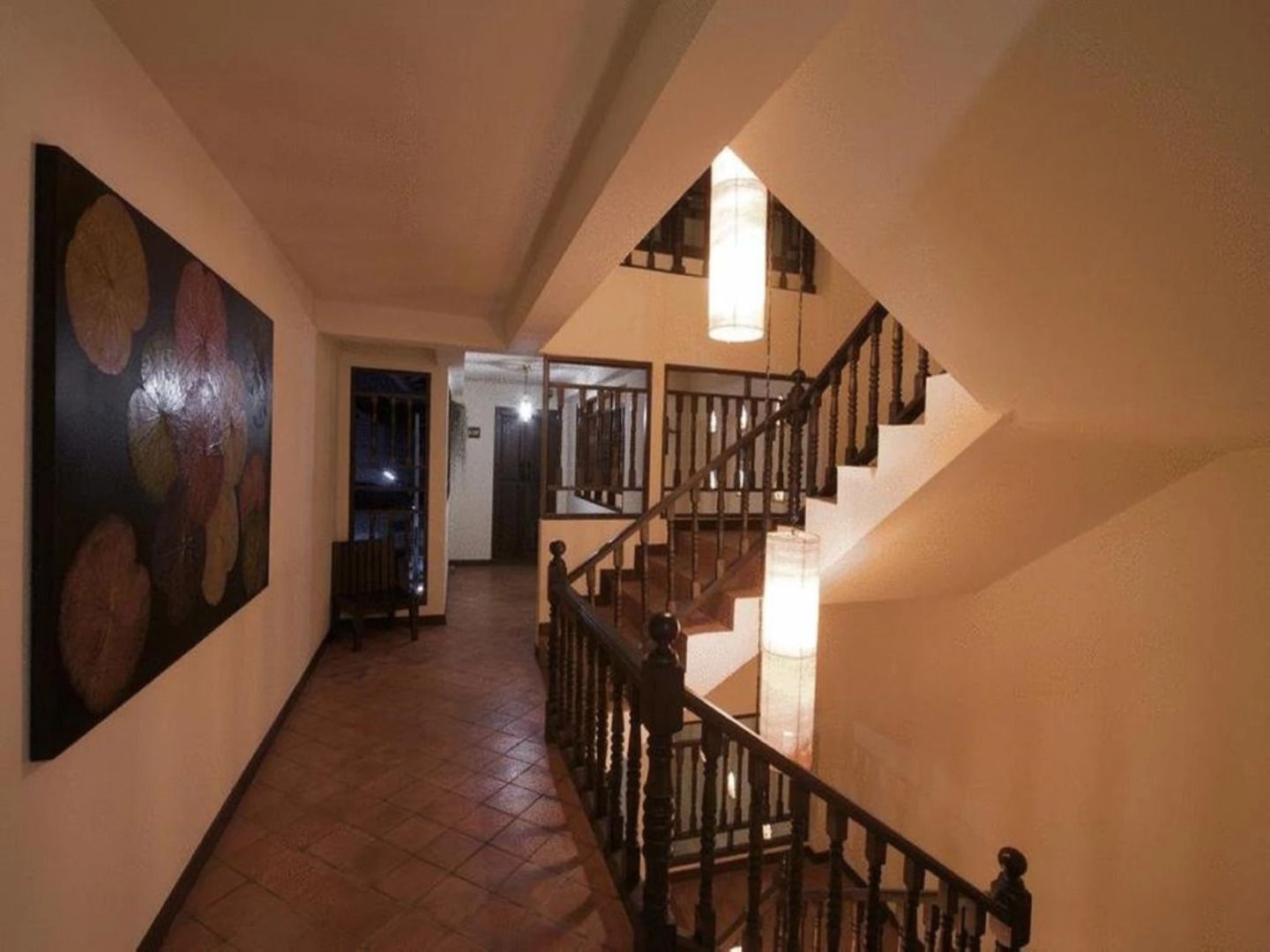 Anoma Boutique House