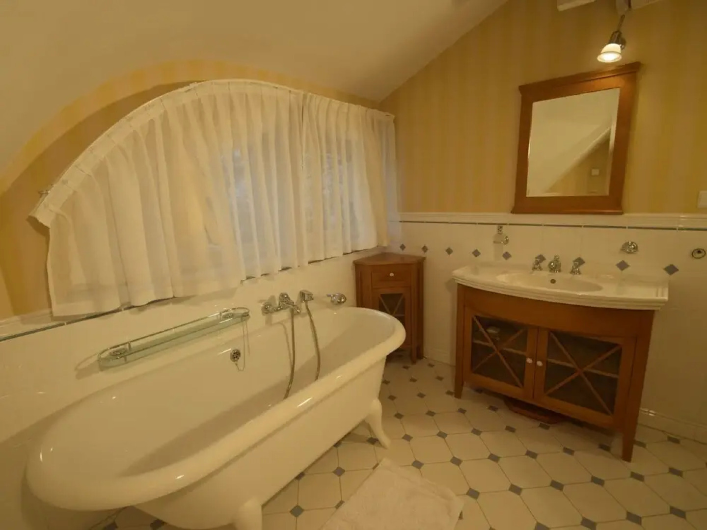 Tasteful Villa on the Polish Coast in Beautiful Nature, Lovely Garden, Sauna