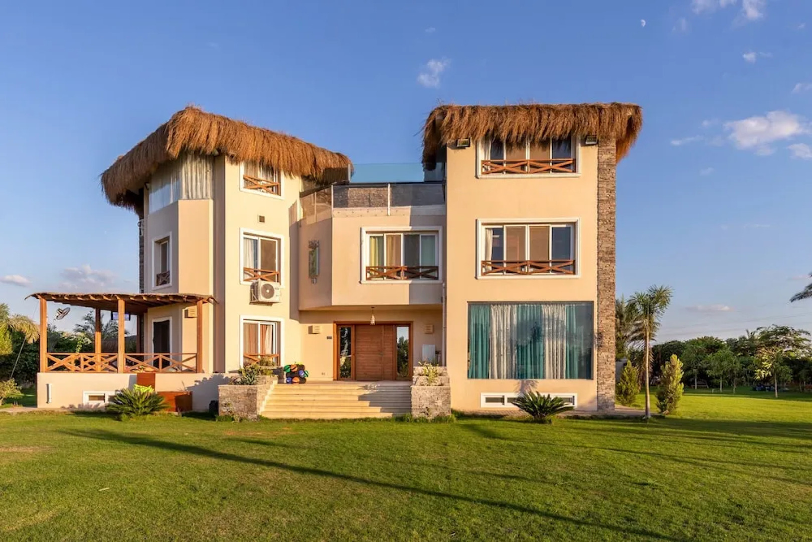 Squad 101,  world-class military-themed fitness & weight loss boot camp/retreat/hotel