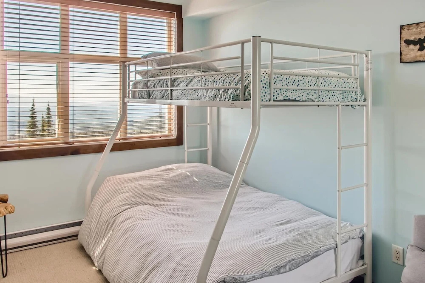 The Crescent by Okanagan Premier