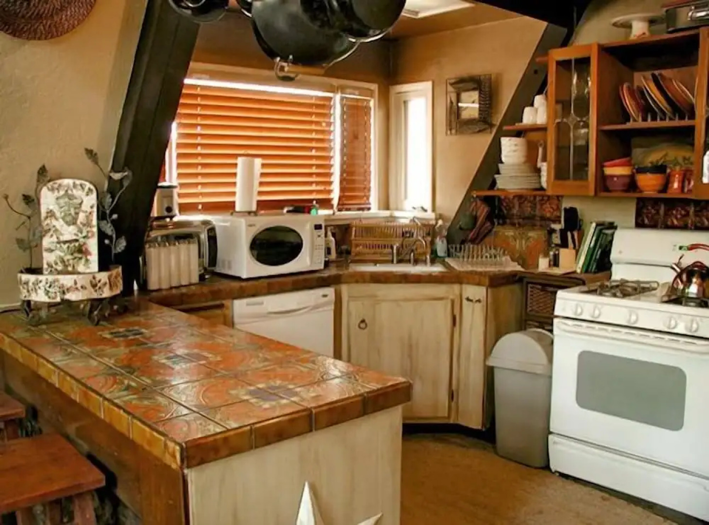 Always Inn Idyllwild Vacation Cottages