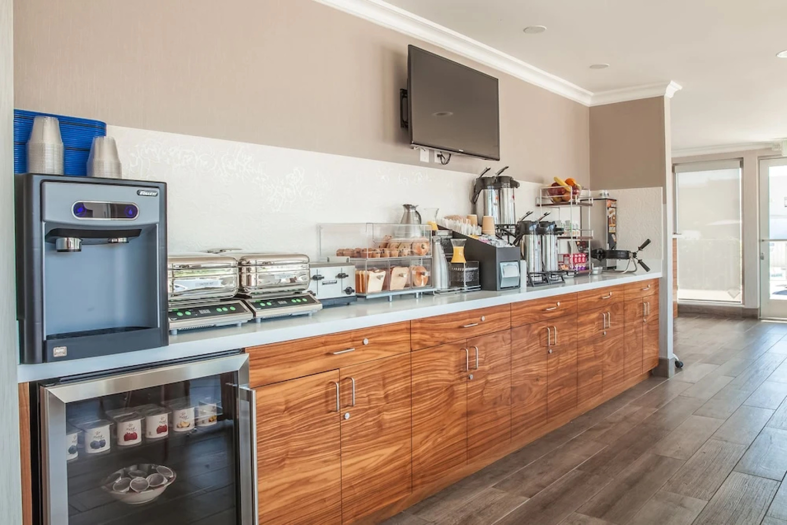 Pasadena Rose & Crown Hotel