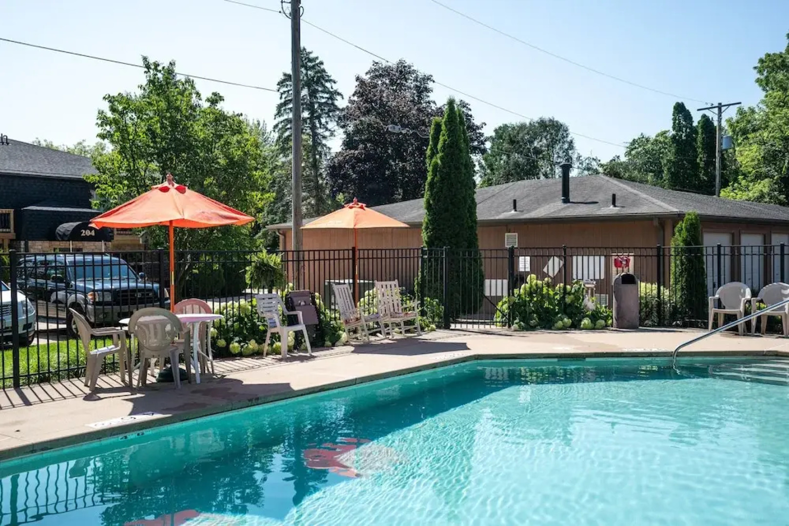 The Overbrook 2BR Pet-friendly Condo Lake Geneva