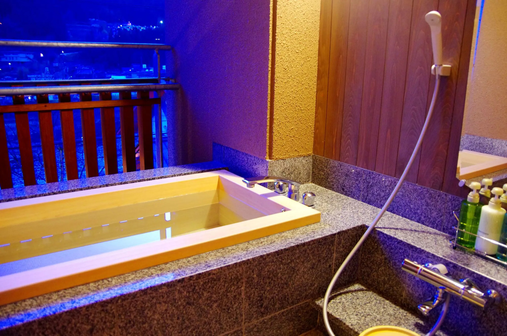 Gero Onsen Yukyunohana