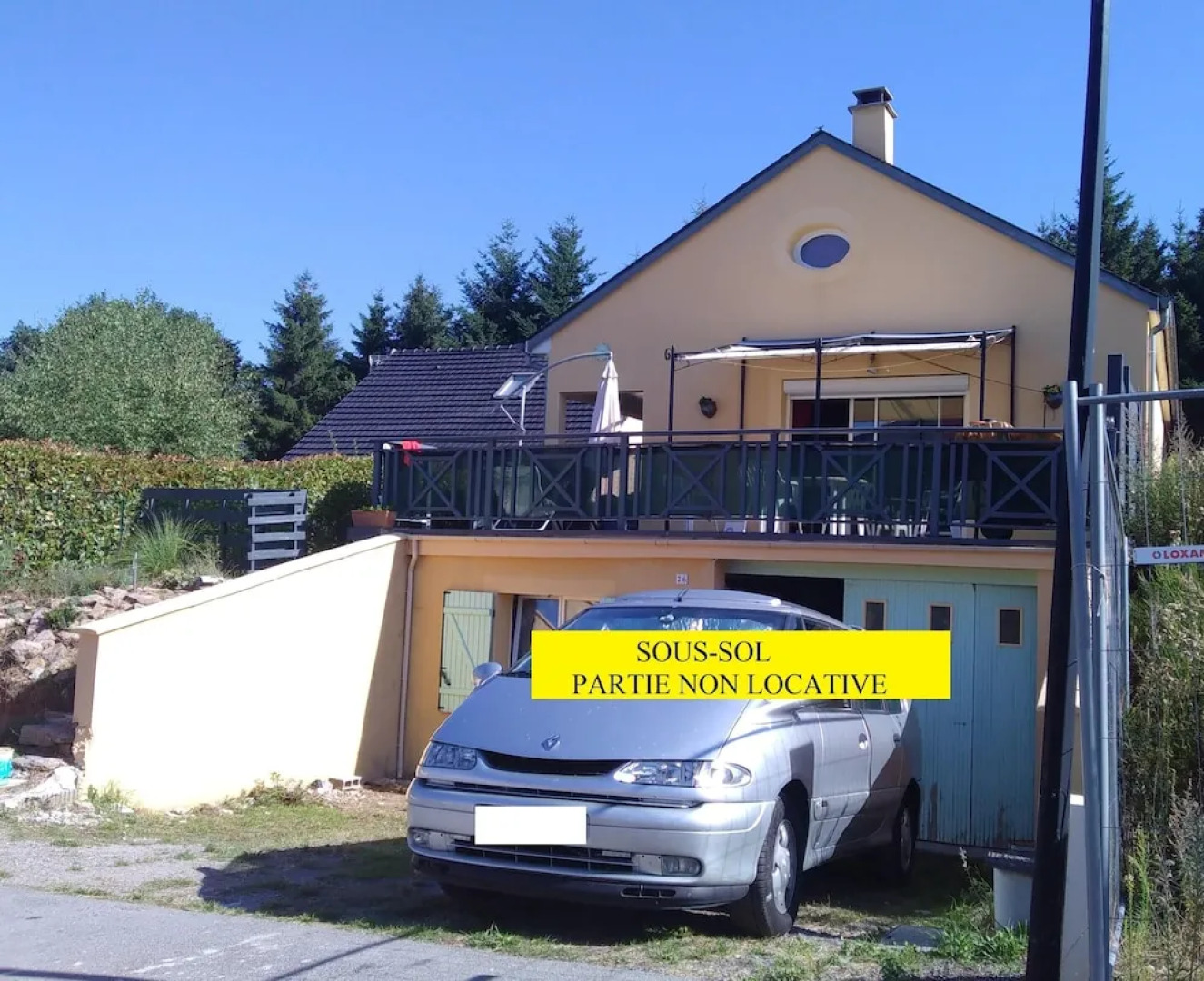House With 2 Bedrooms in Salles-curan, With Wonderful Lake View, Enclosed Garden and Wifi