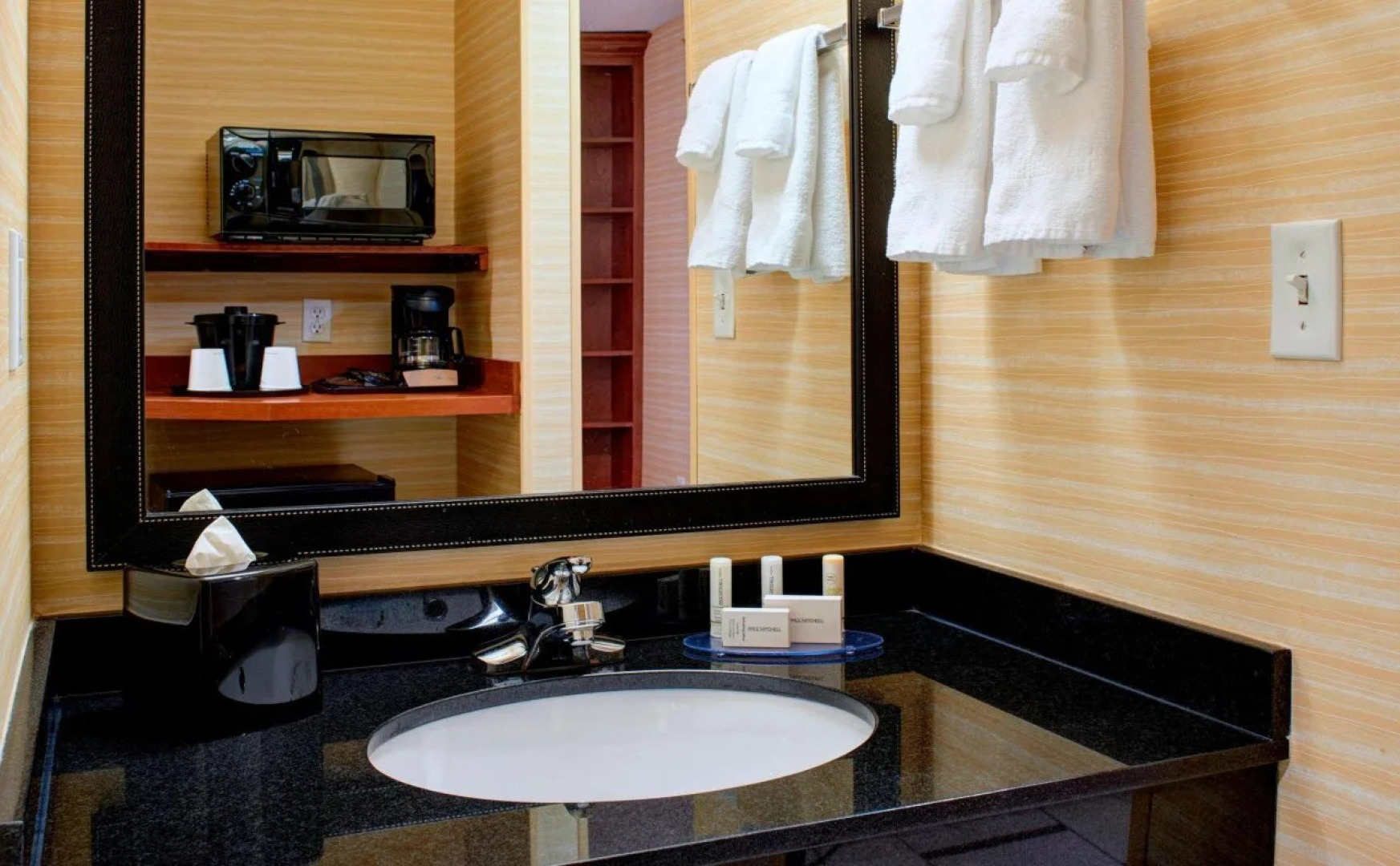 Fairfield Inn & Suites by Marriott Detroit Farmington Hills