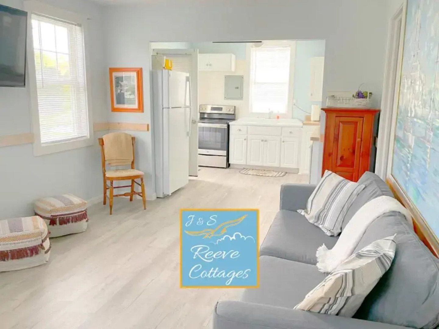 Premier Waterfront Cottage 2