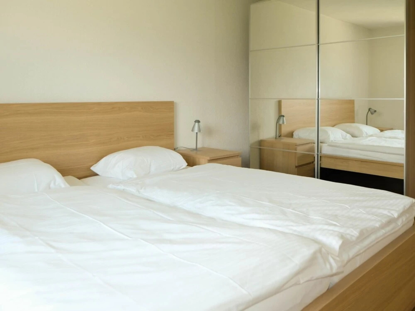 Luna Thun in Thun With 1 Bedrooms and 1 5 Bathrooms