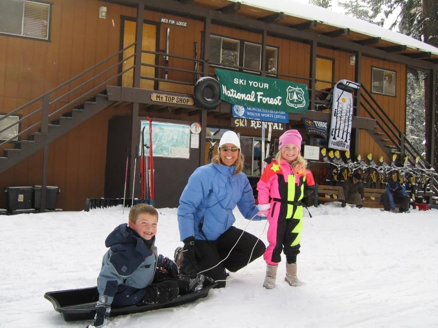 Montecito Sequoia Lodge