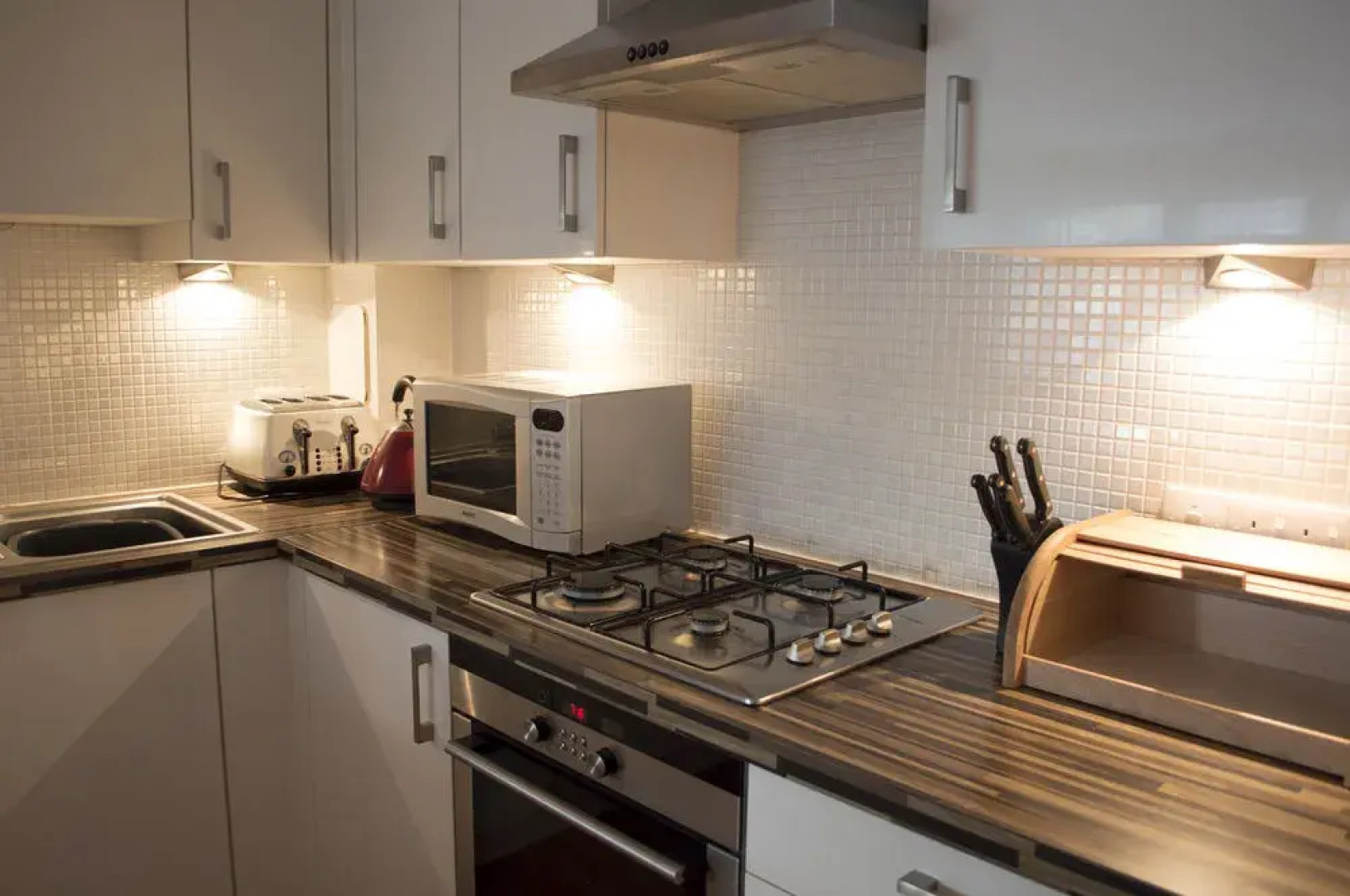 Dreamhouse Apartments City North