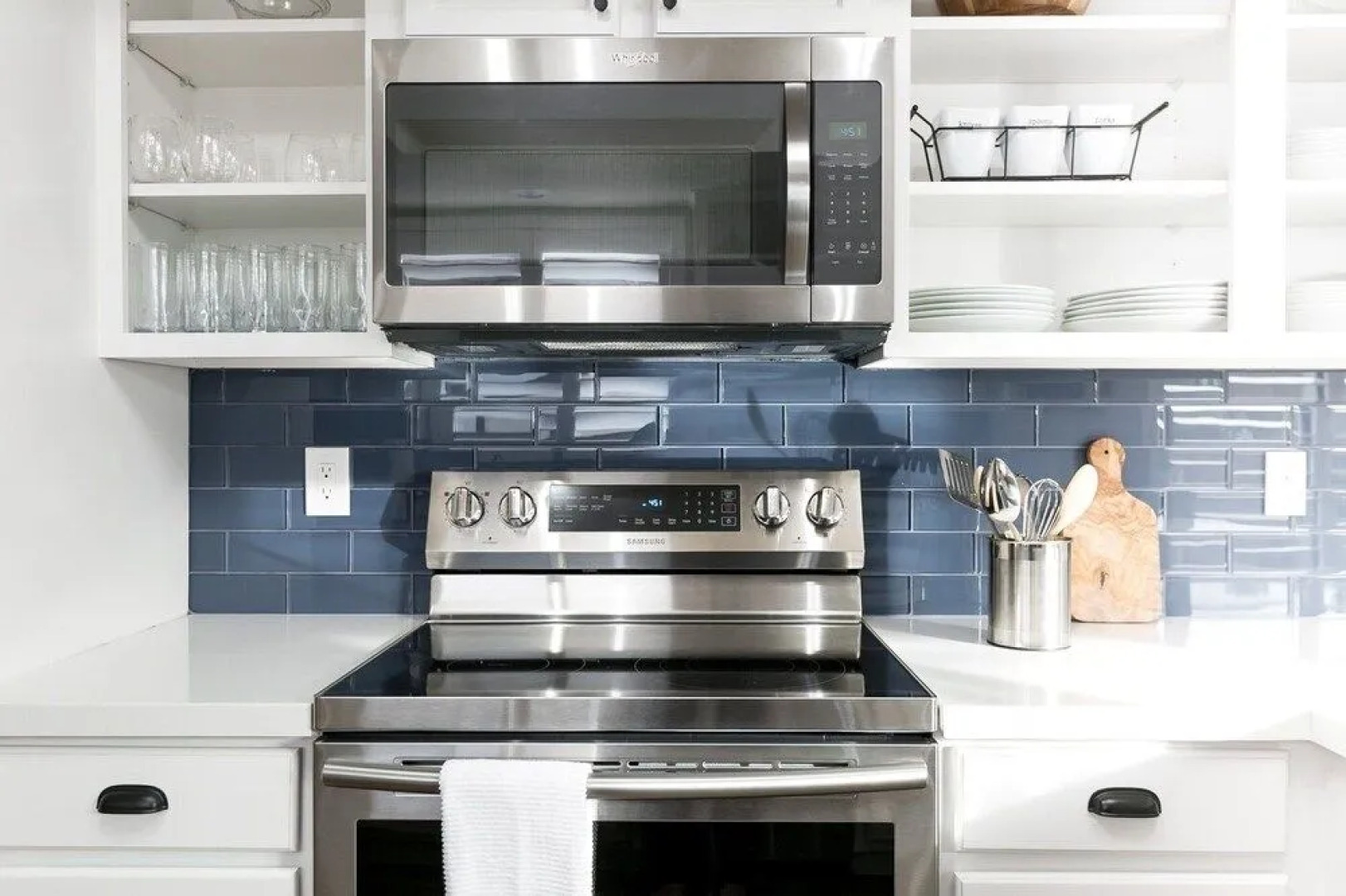 Gilbert Harwell 4 Bedroom Home by RedAwning