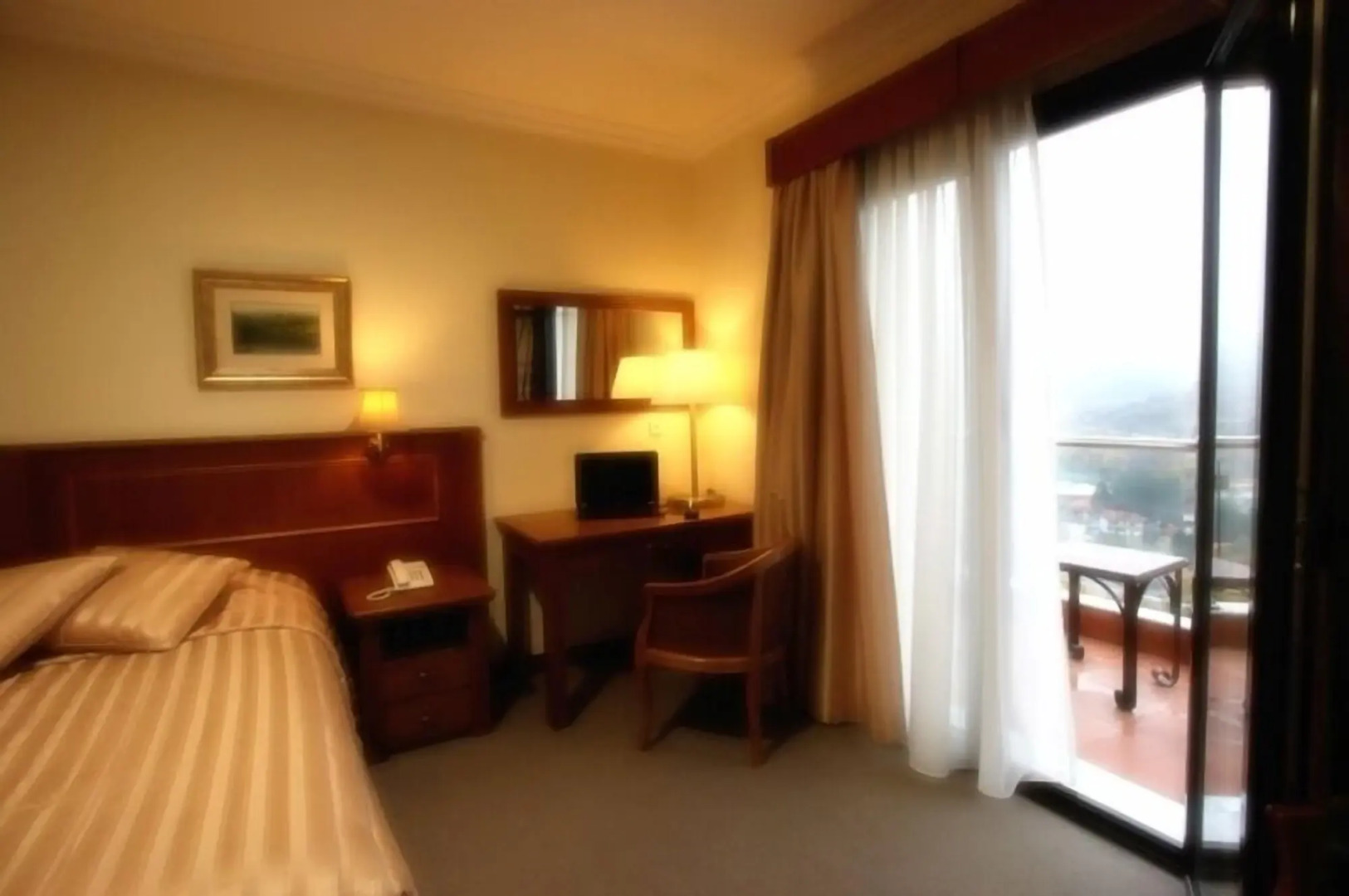 Afkos Grammos Luxury Boutique Hotel