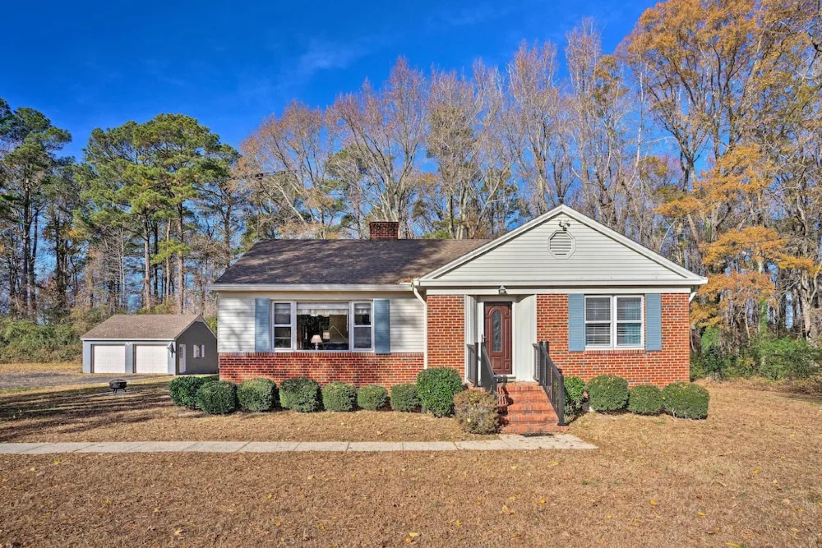 'the Oyster Bed' Retreat w/ Pool & Game Room