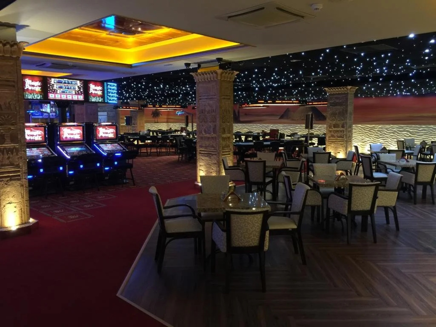 Casino & Hotel Admiral Strážný