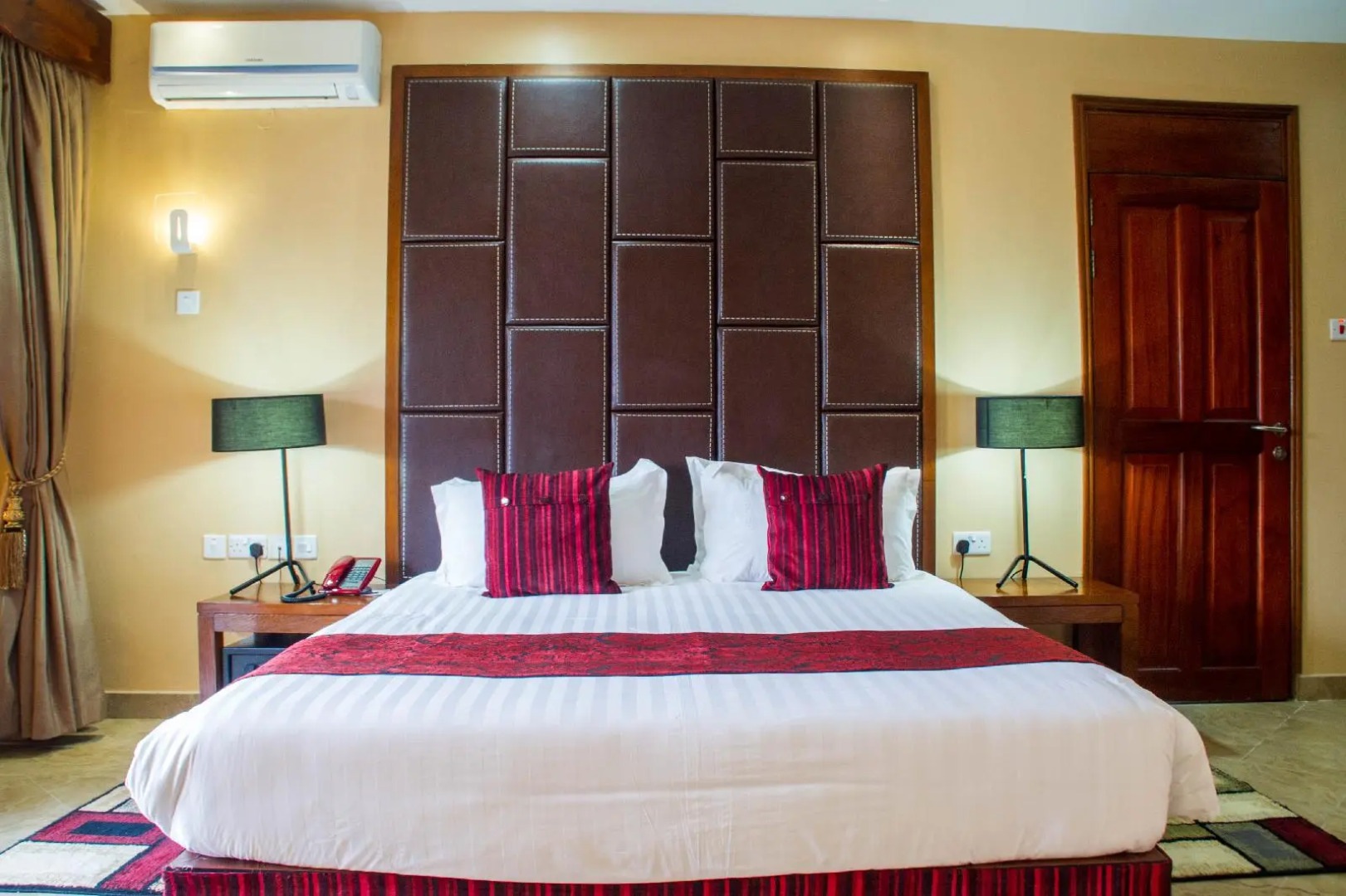 Igongo Country Hotel & Cultural Centre