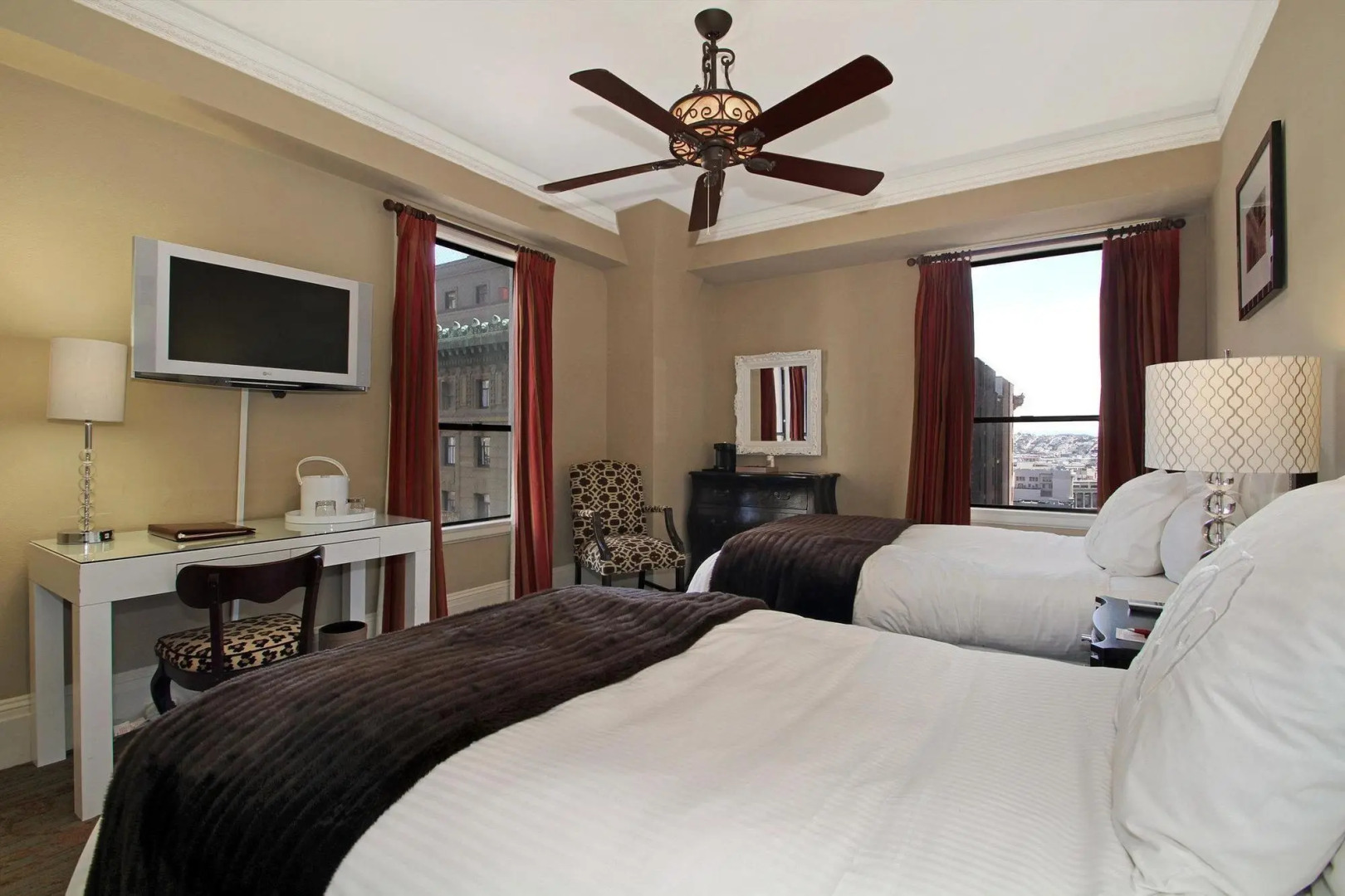 Kensington Park Hotel