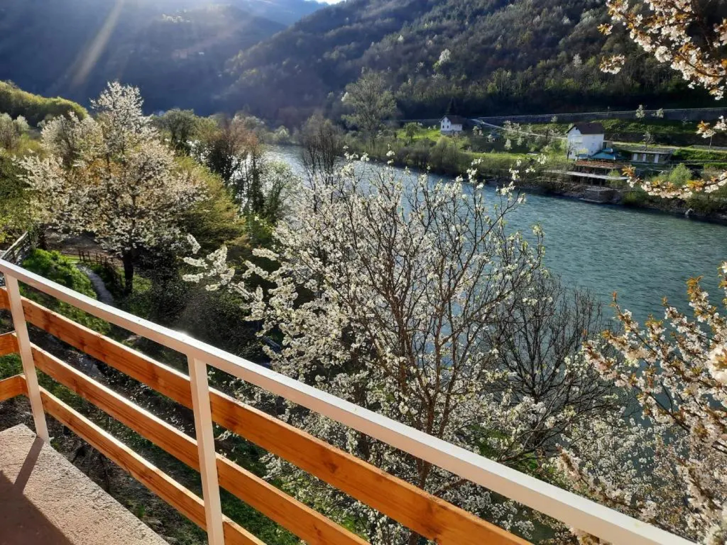 Smeštaj pored Drine