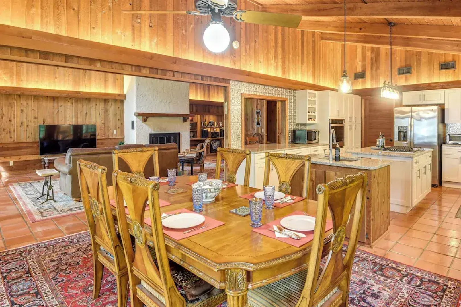 Little Lake George Hideaway w/ Furnished Boathouse
