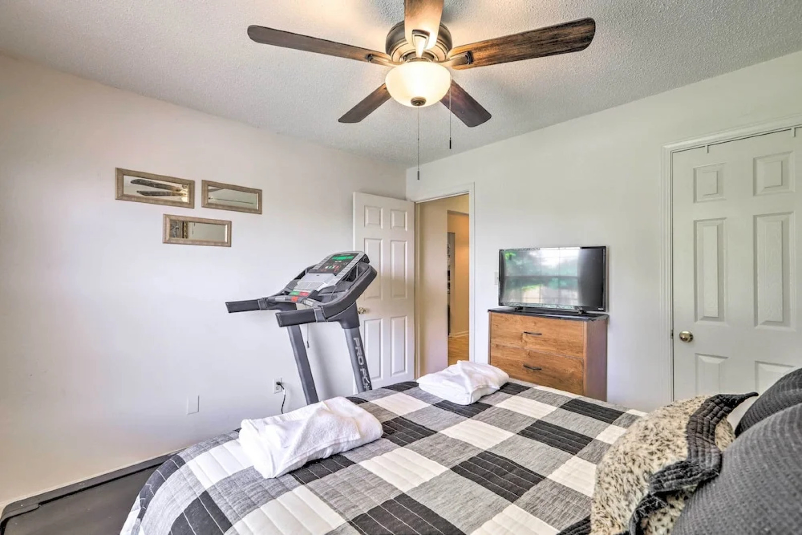 Charming Stockbridge Home: 23 Mi to Atlanta!