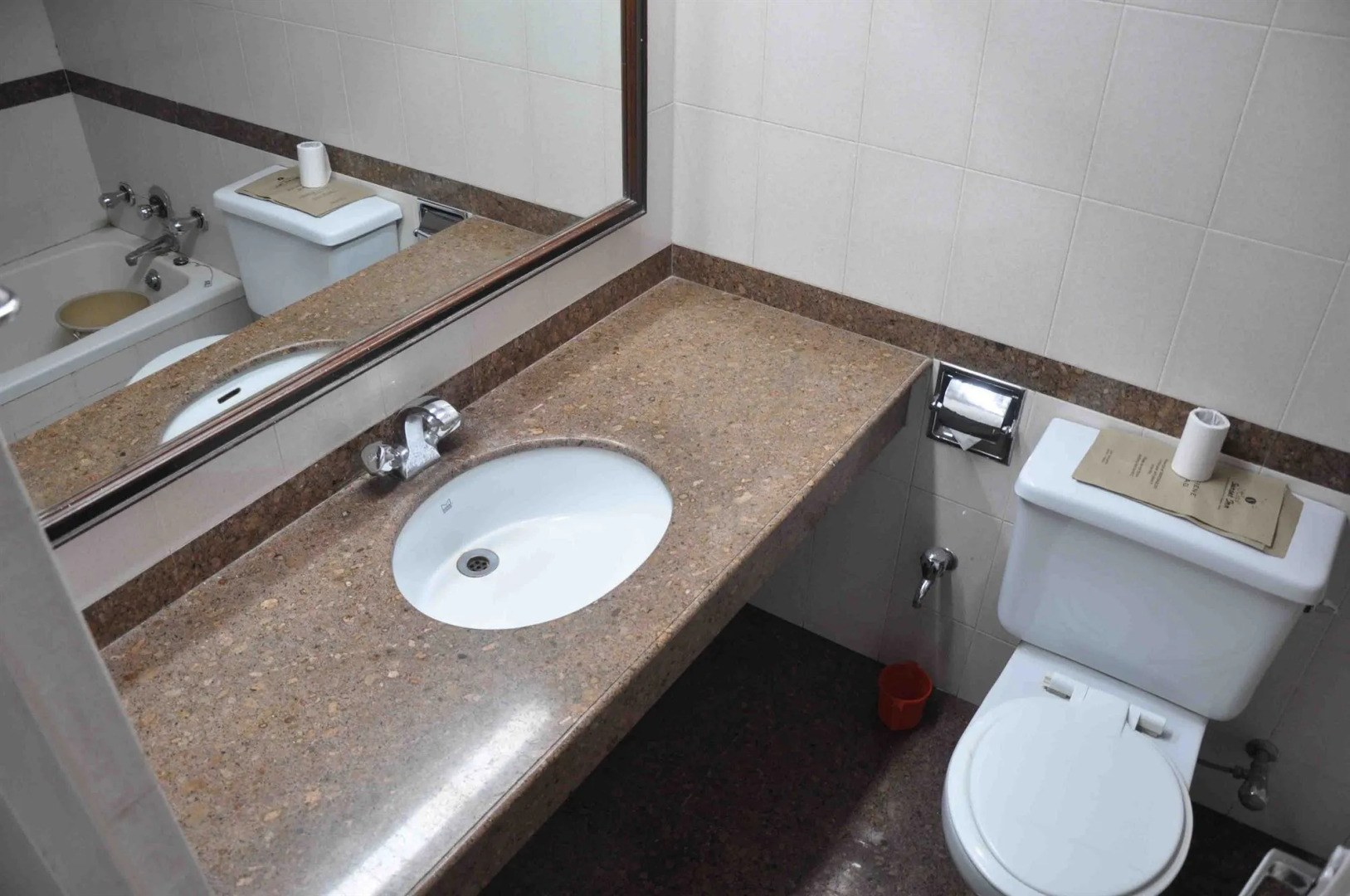 Hotel Sunset Inn Mount Abu with Swimming Pool