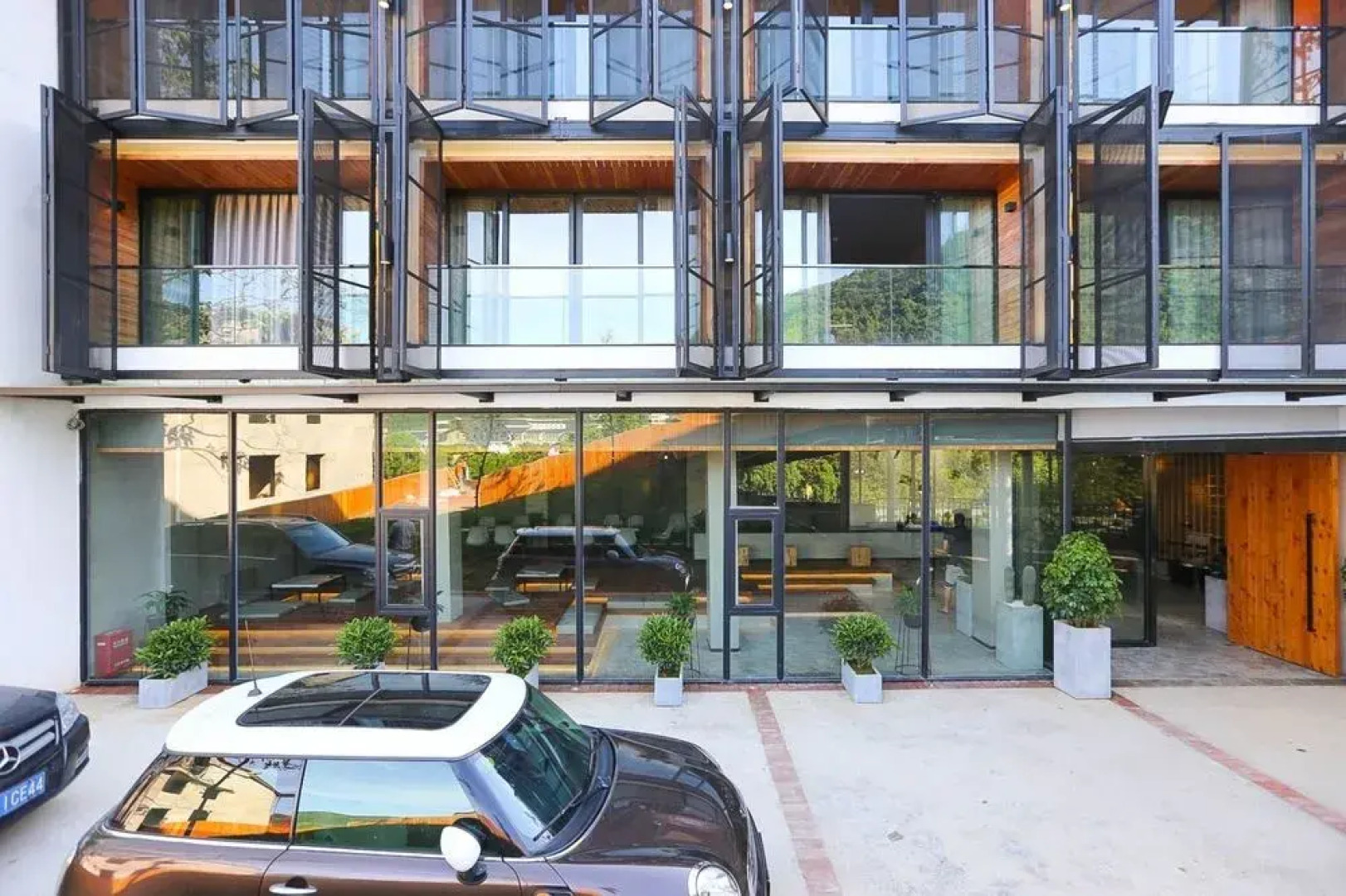 Zhangjiajie SIXX Hotel