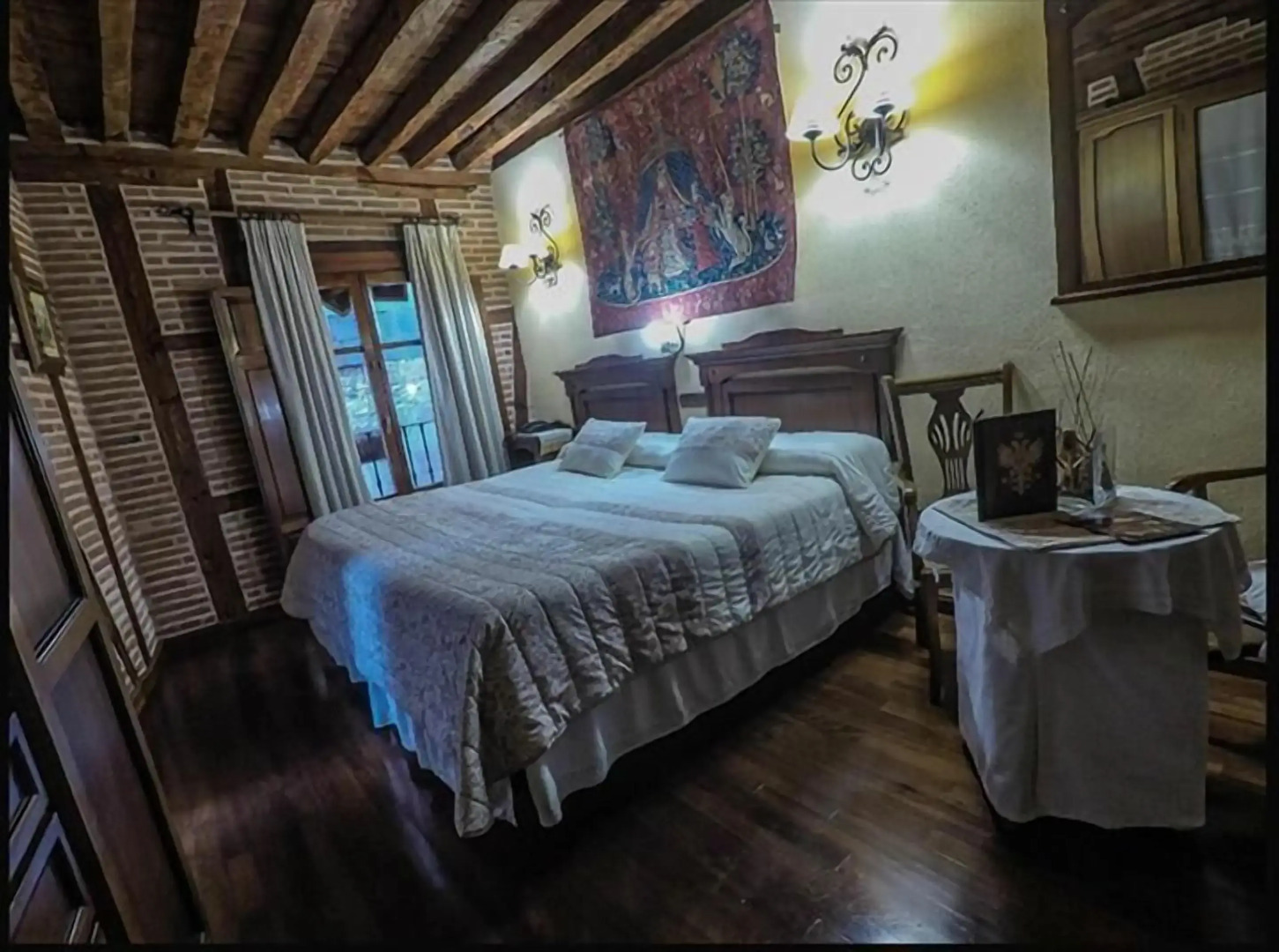 Hospedería Casa De Cisneros