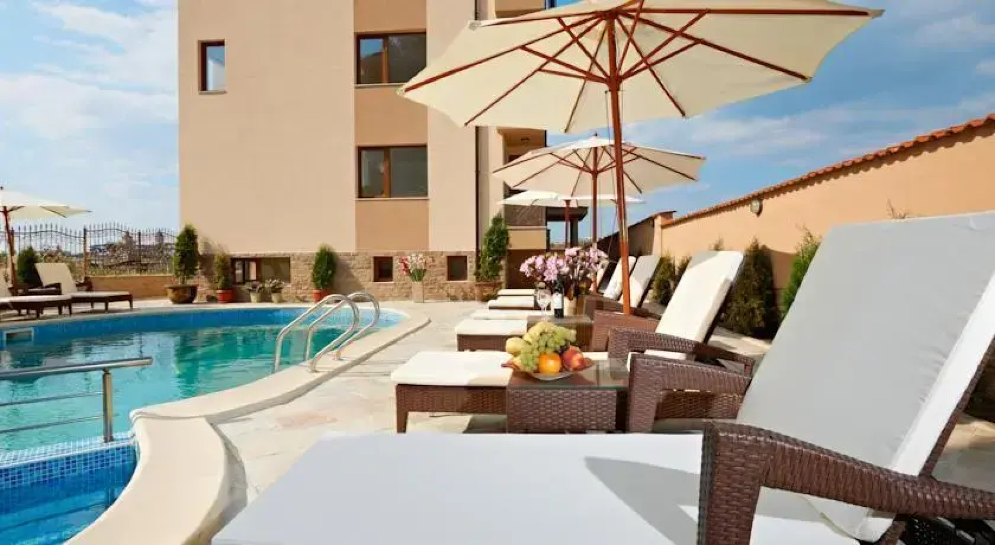 Stanny Court ApartHotel