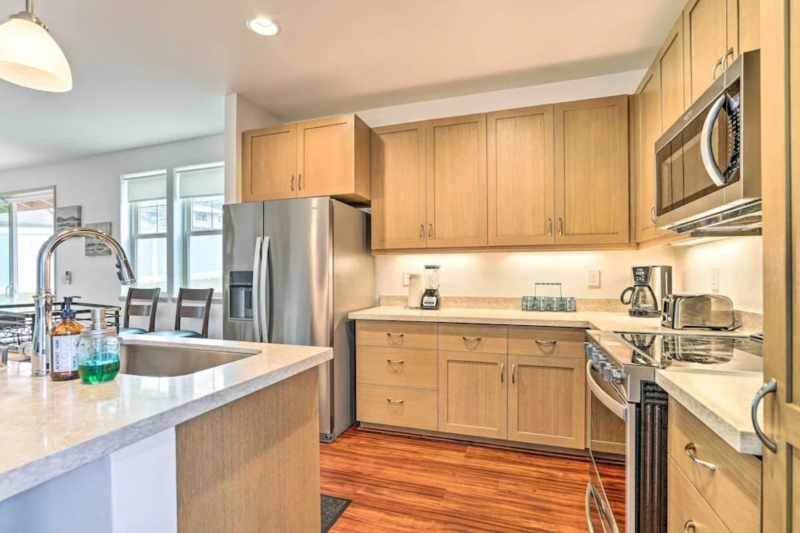 Modern Waianae Home w/ Mountain & Valley View