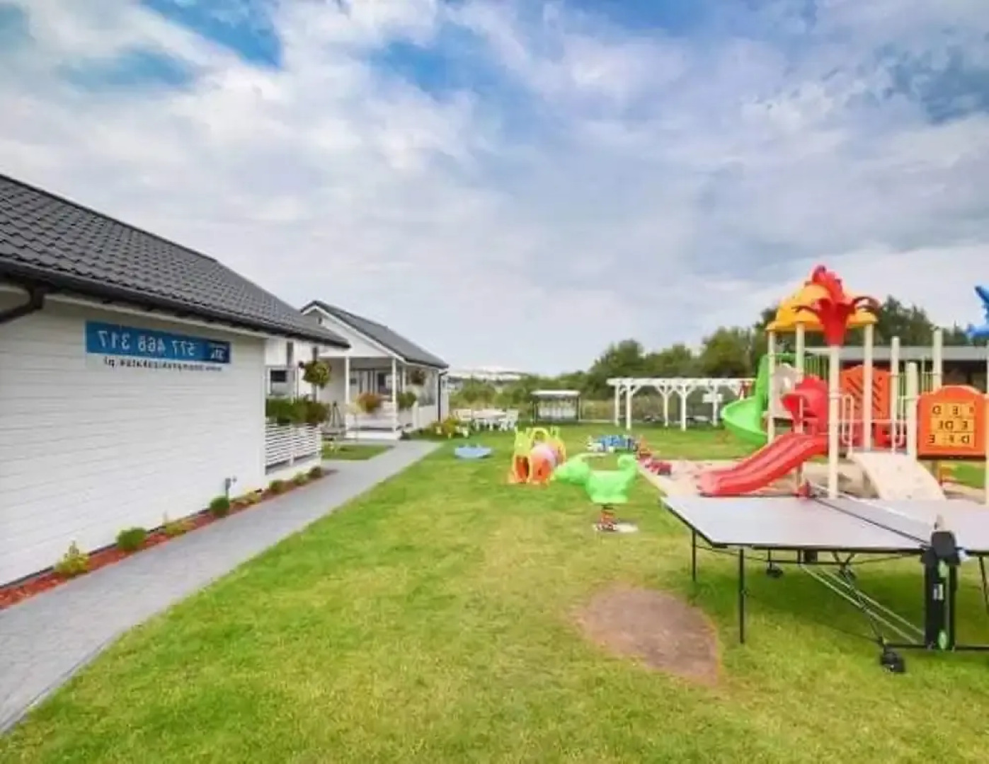 Comfortable Holiday Homes With Terraces