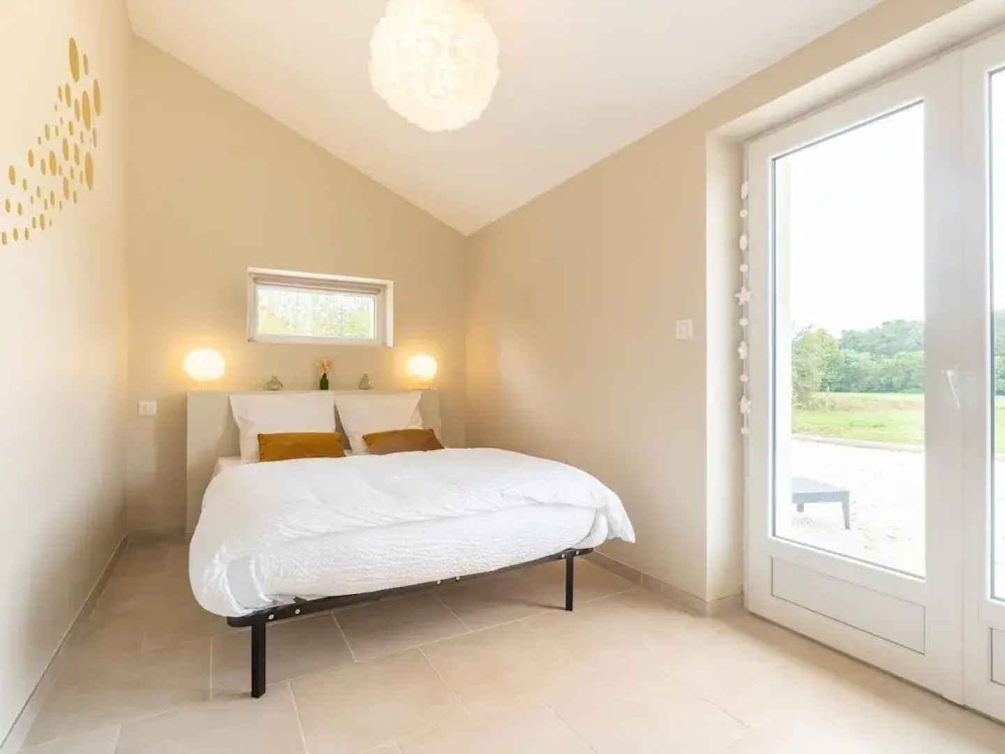 Charming Holiday Home With Private Pool