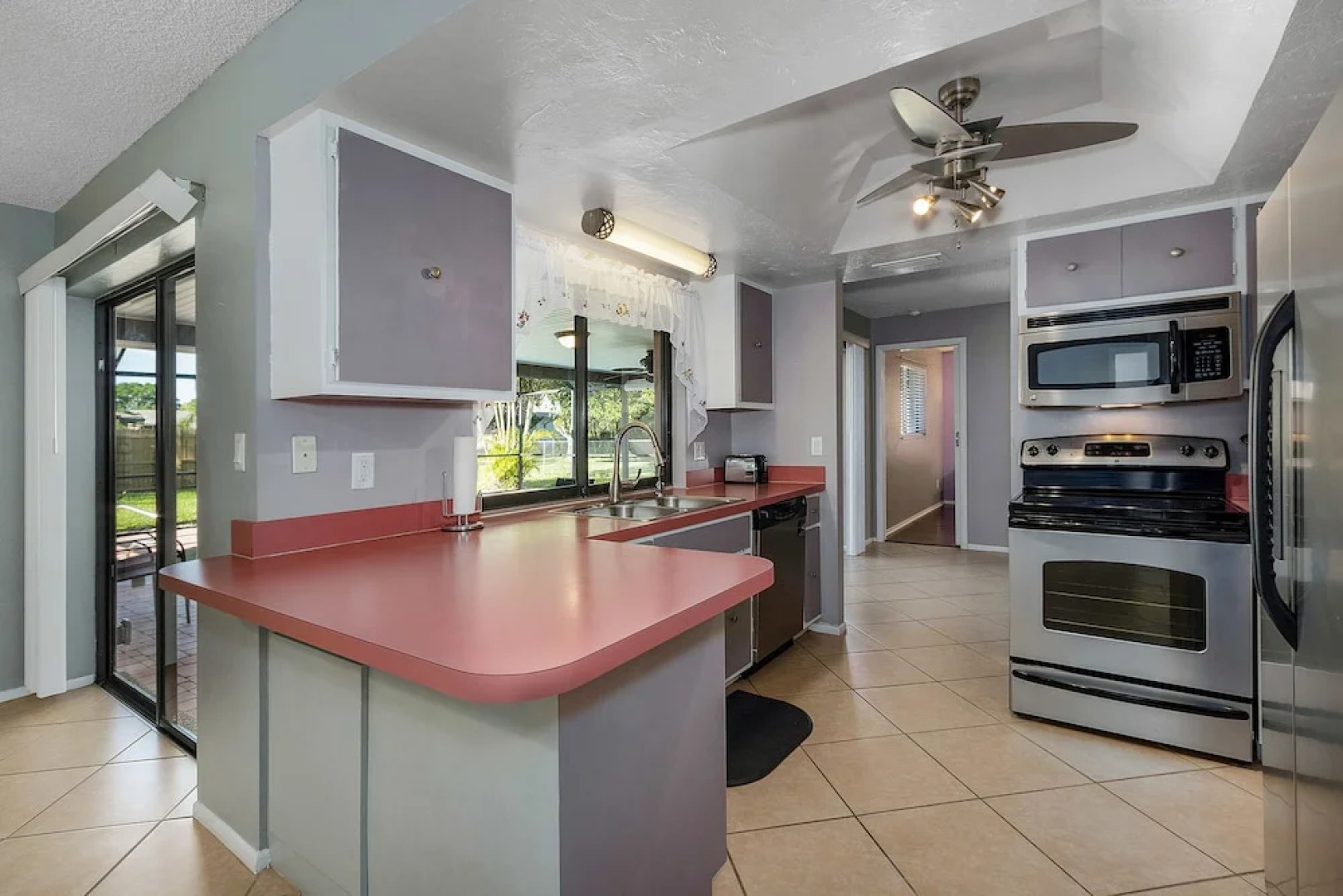 Villa Florida Flair - a Quiet Family Paradise in the Heart of Cape Coral