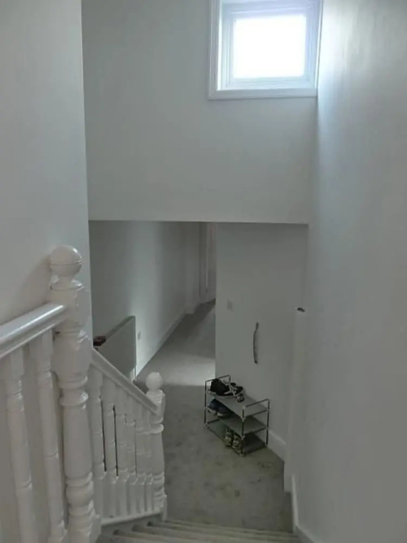 Light, Spacious 2 bed 2 Bath Flat. Sleeps 2-8