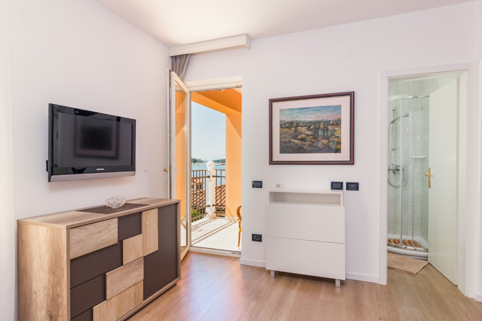 Apartment Escape - 20 m from sea: Brown Medulin, Istria