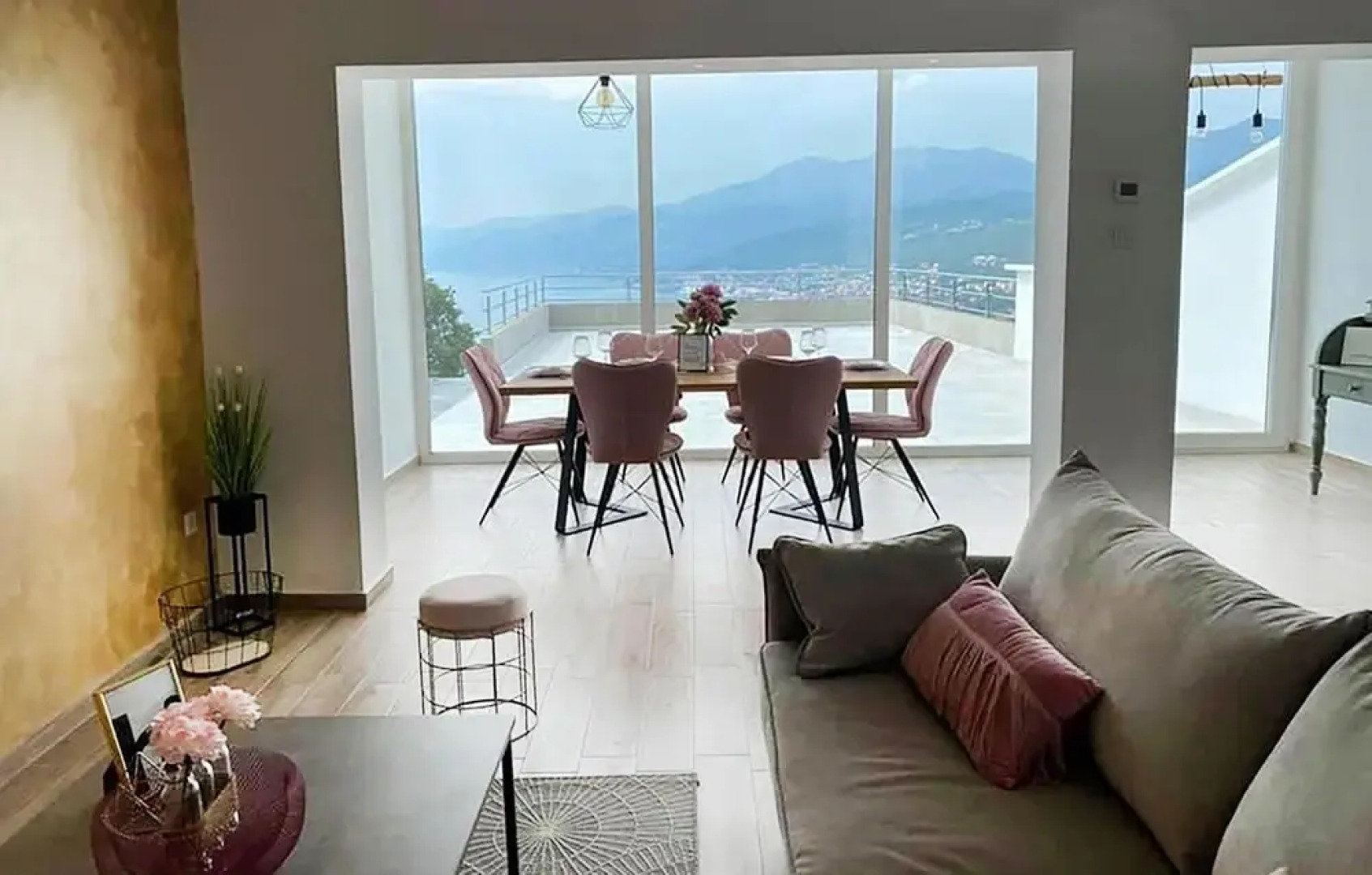 Beautiful Apartment in Rijeka With Outdoor Swimming Pool, Wifi and 2 Bedrooms