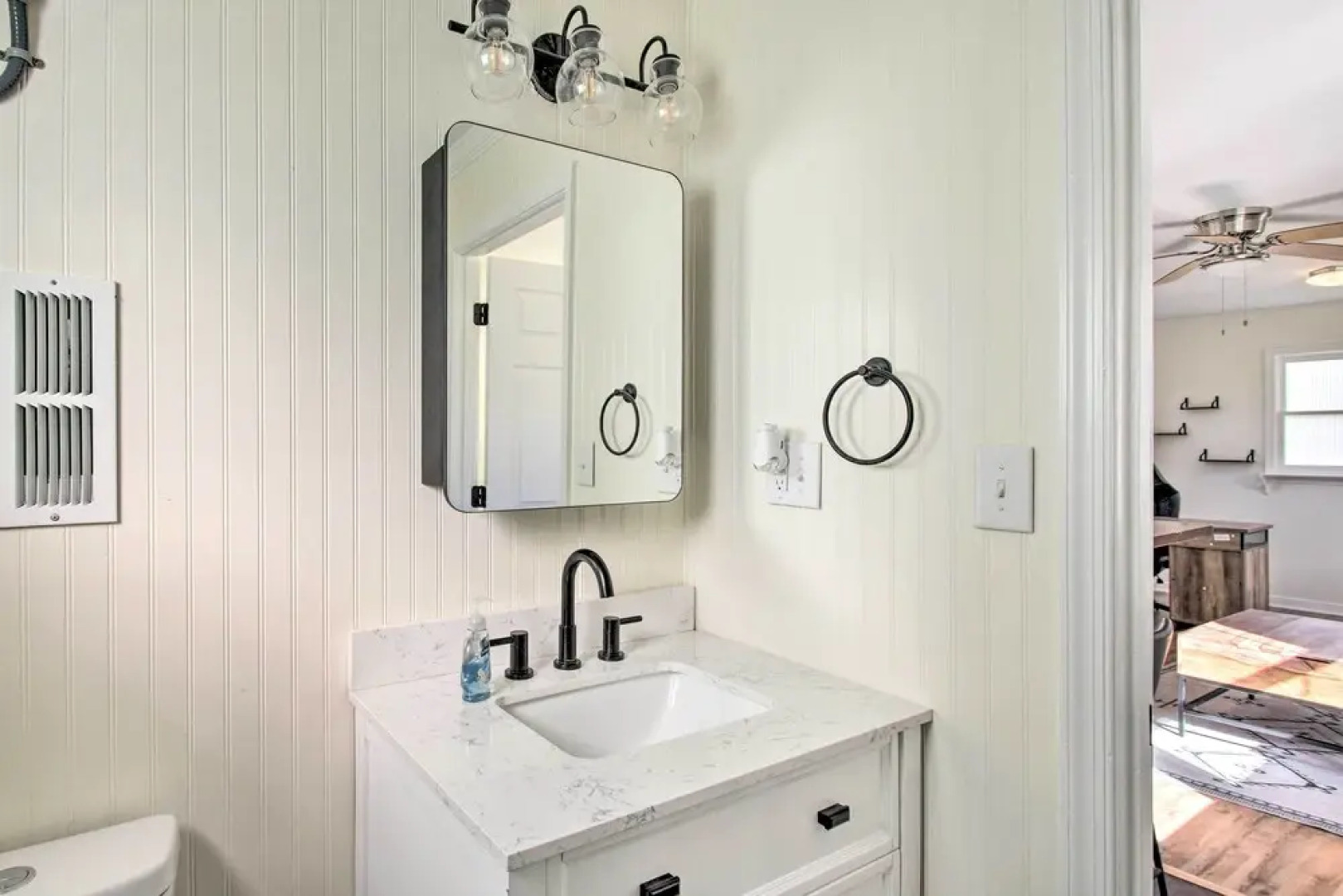 Home & Cottage Near Wintergreen Resort!