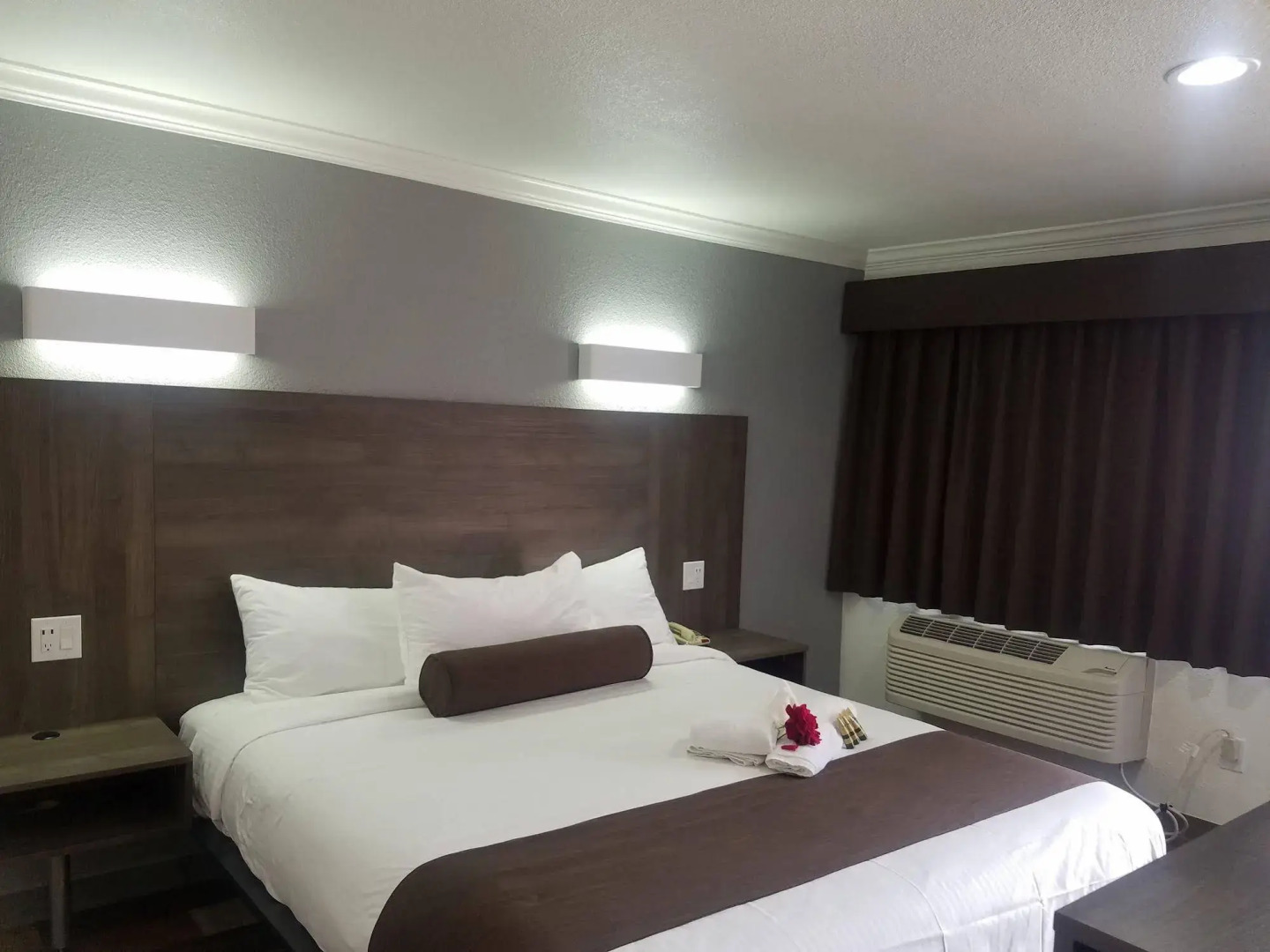 Value Inn Bellflower