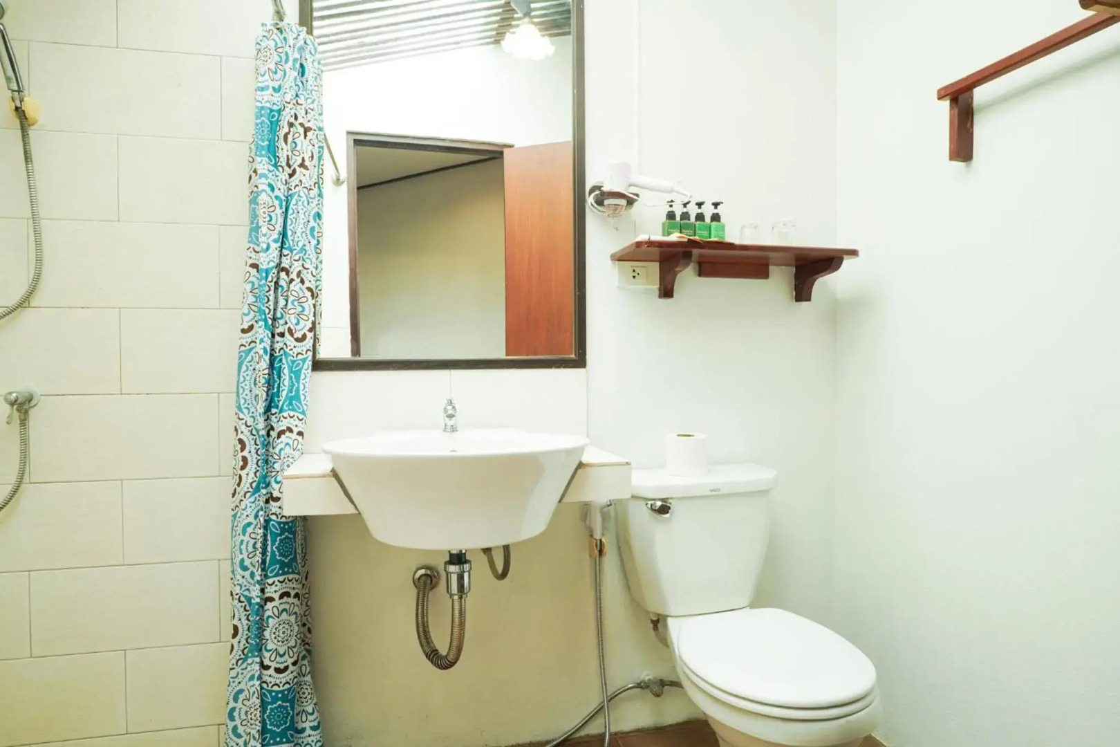 Thanicha Resort Amphawa