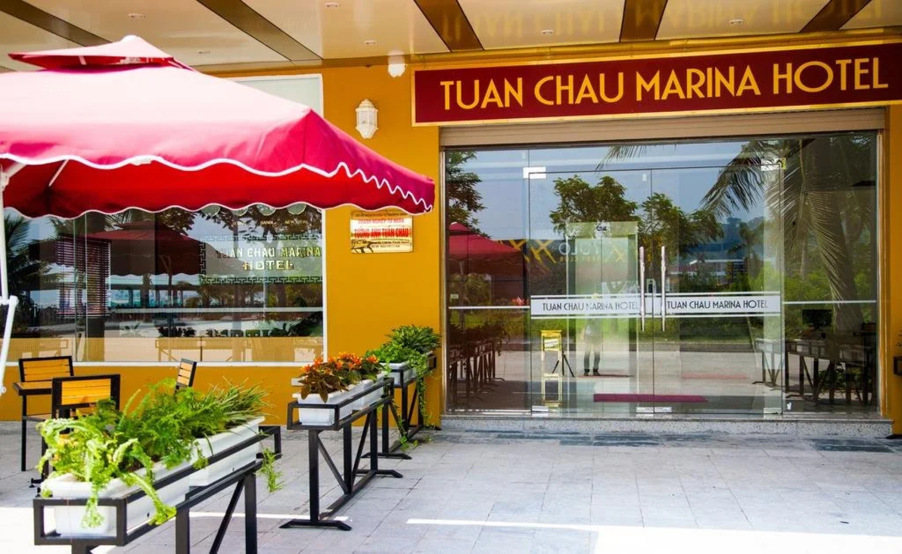 Tuan Chau Marina Hotel